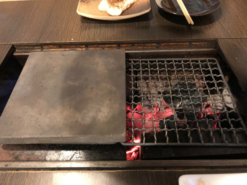 パタヤでの「焼肉居酒屋 獏」　日本では食べれなくなったレバ刺しを食べてきた　