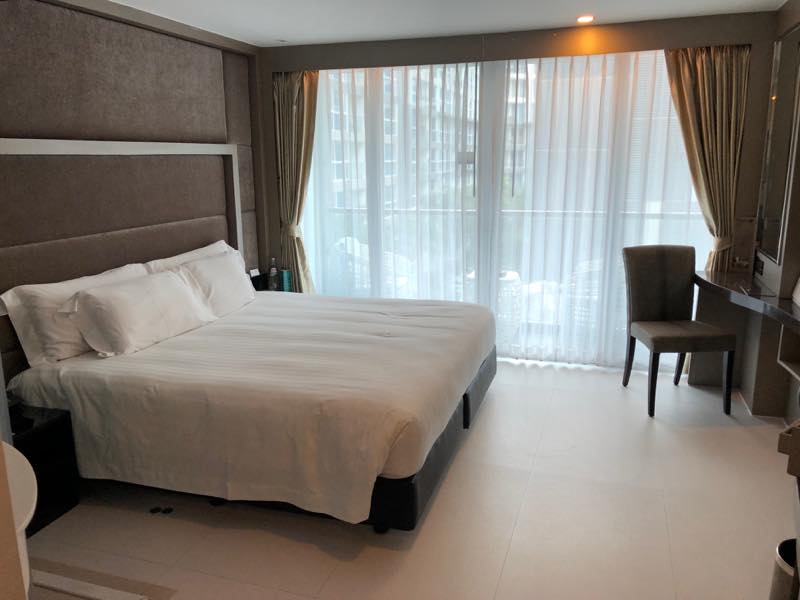 パタヤでの宿泊②　センタラ アズール ホテル パタヤ (Centara Azure Hotel Pattaya)のレビュー