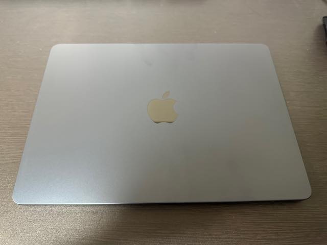 MacBookAir m2 CTOモデル メモリ16GB　SSD512GBの開封